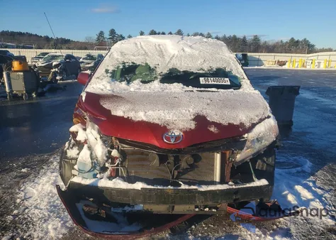 2013 Toyota Sienna Le from USA, damaged, VIN 5TDJK3DC4DS063402